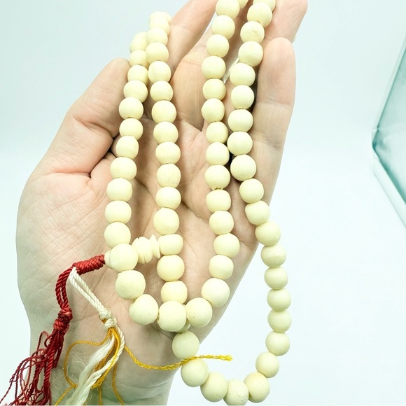 Vintage Tibetan Ivory Bone Mala Beaded Prayer Necklace - Picture 3 of 6